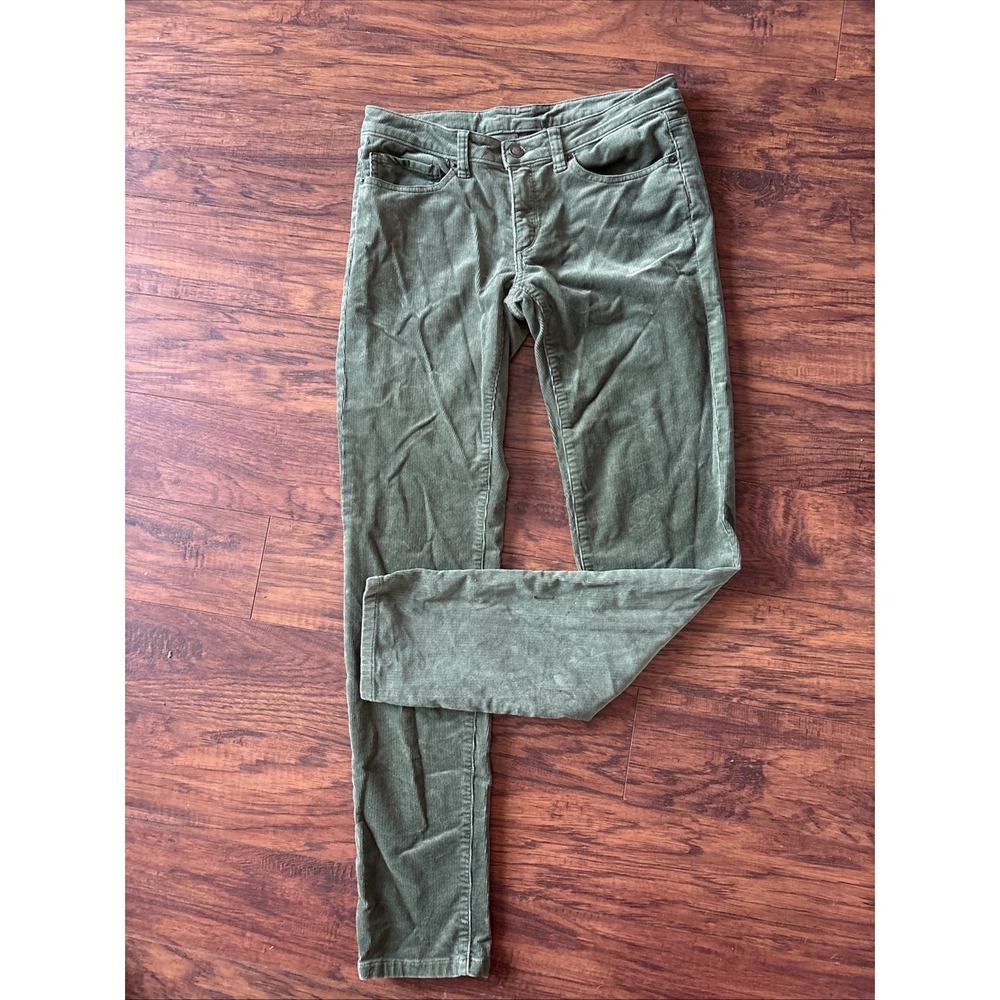 Patagonia Fitted Corduroy Pants Women's Size 28 Style 55055 Buffalo Green
